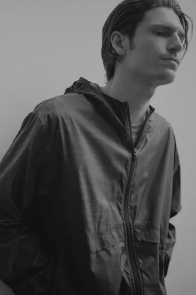 Водоотталкивающая беговая куртка Loose Fit