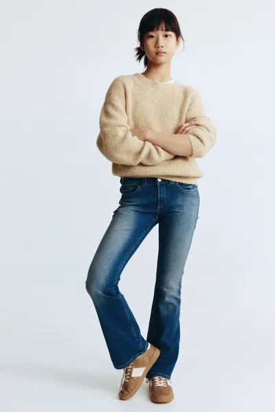 Низкие джинсы Bootcut